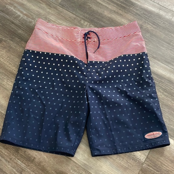 Vineyard Vines American Flag Board Shorts - Picture 1 of 6